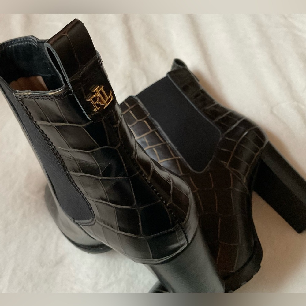 LAUREN Ralph Lauren Women Mylah Bootie Black/Modern Gold Size 8 - Picture 8 of 9